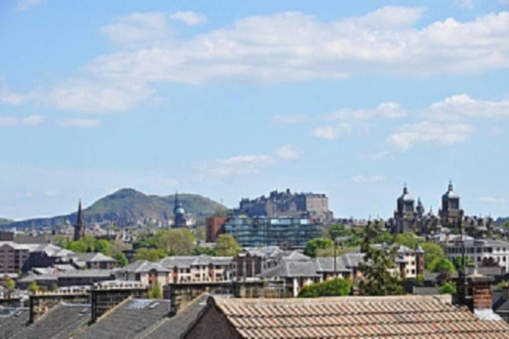 Sunny House With Views To Edinburgh Skyline Villa Exterior photo